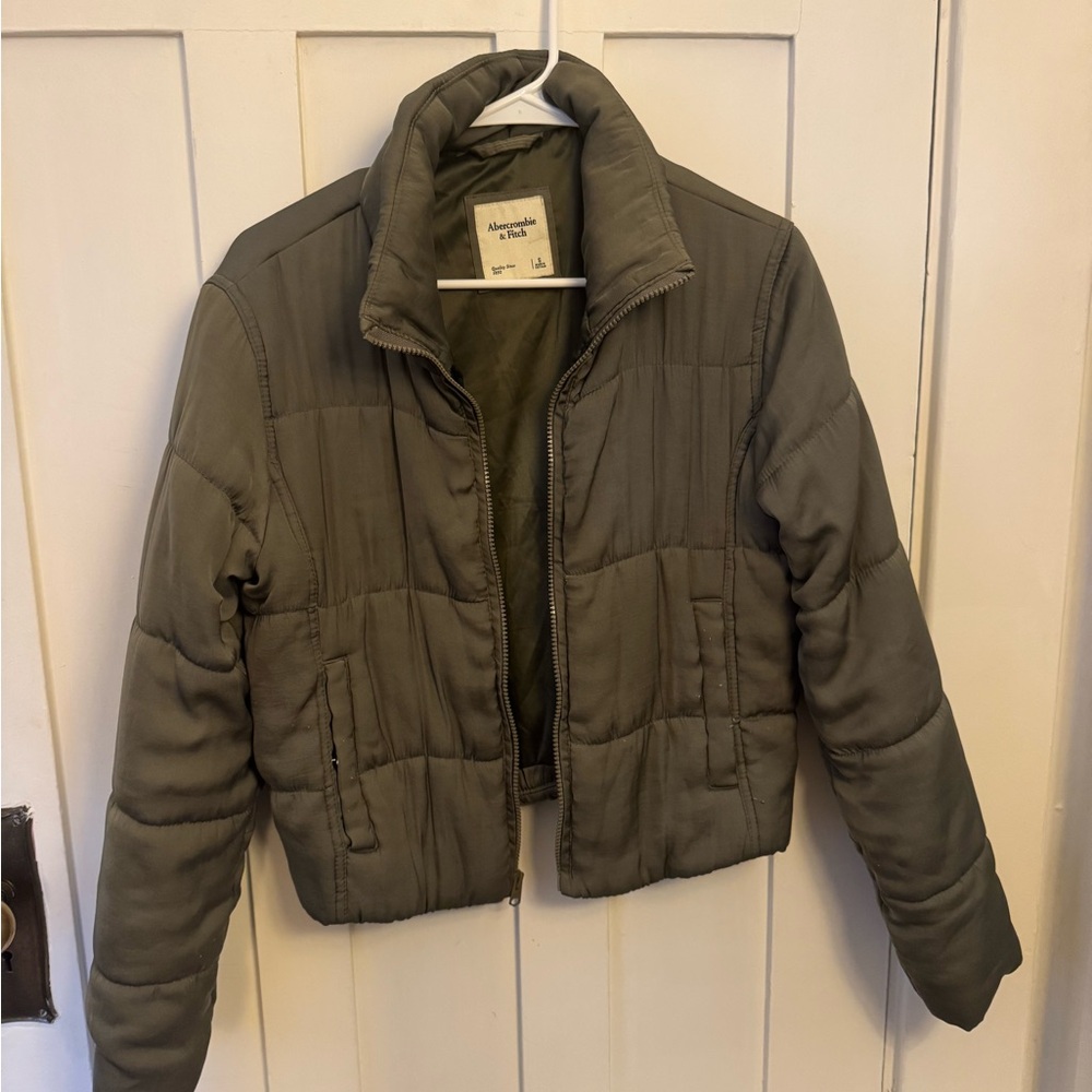 Cropped Green Puffer